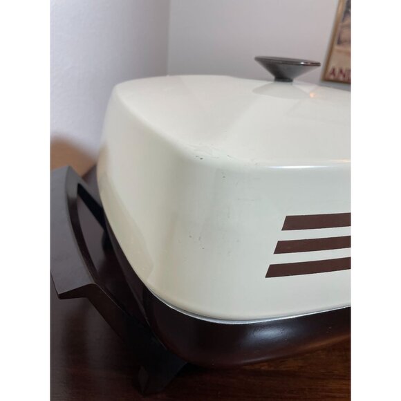 Vintage West Bend Electric Skillet With Lid & Sensa-Temp Heat Control 12" x 12" - Picture 9 of 9